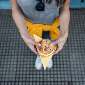 close-up-woman-with-delicious-burger